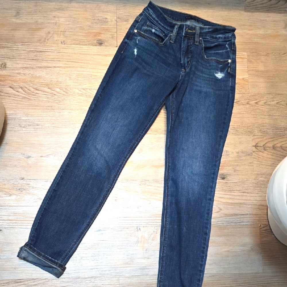 NWOT Silver Boyfriend Jean! 28